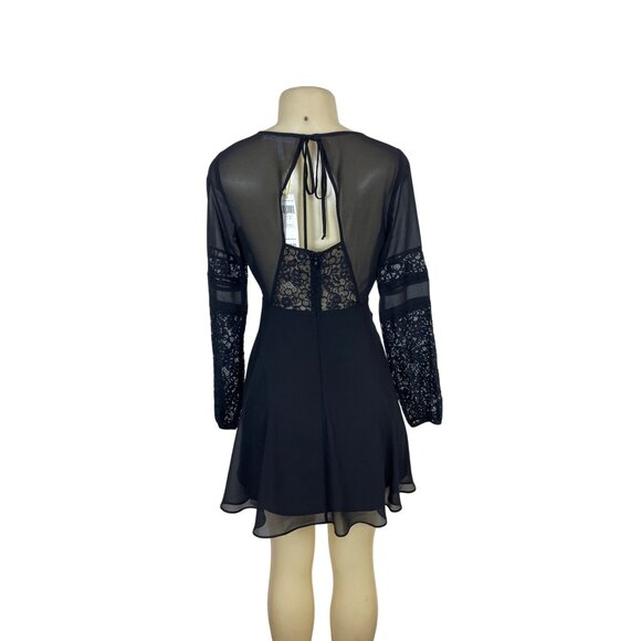 BCBGeneration Womens Black Long Sleeve Fit & Flare Dress With V-Neck Size 2 - Picture 3 of 7